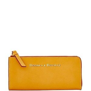 Dooney & Bourke- Continental Zip Wallet